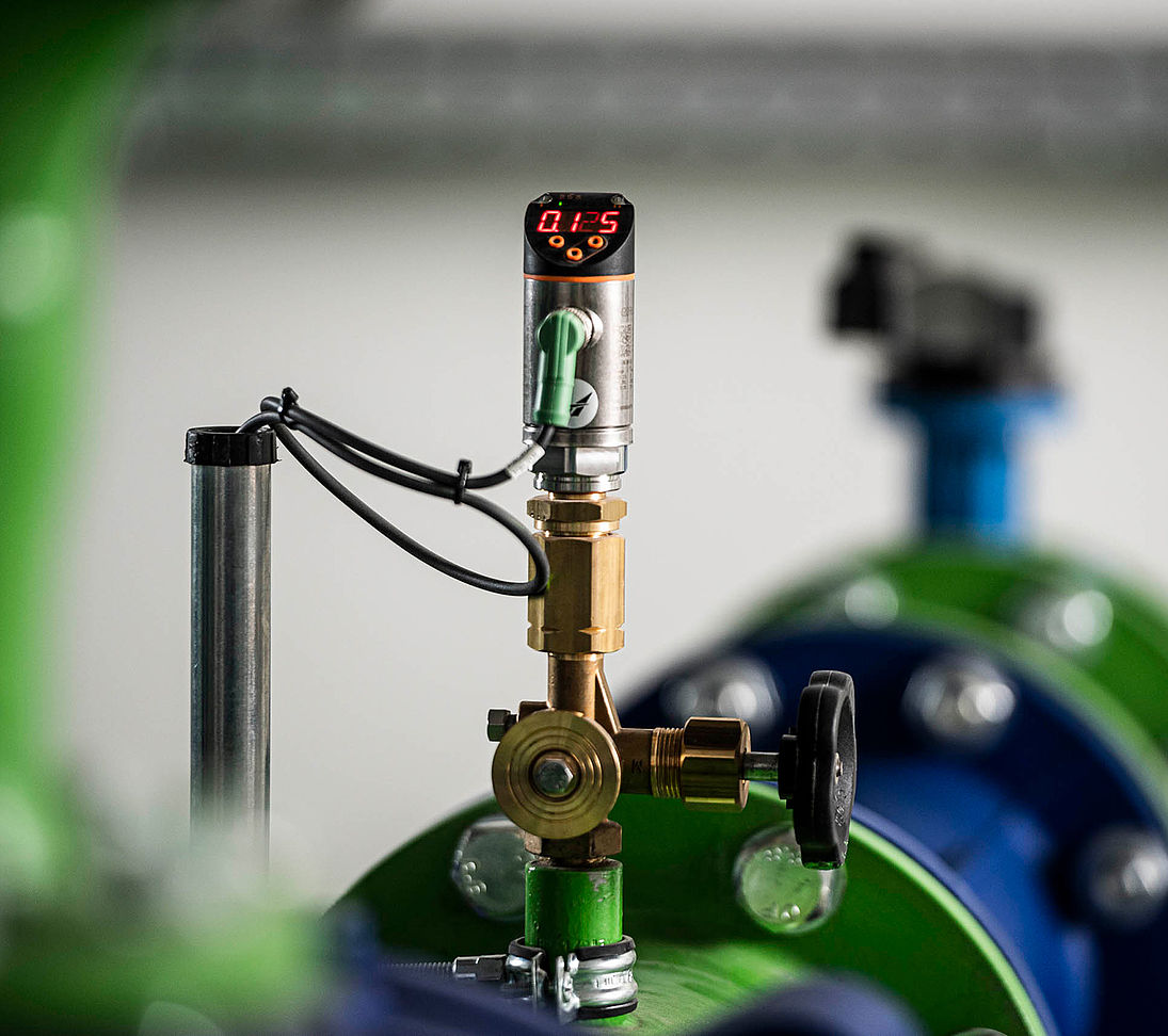 Digitaler Drucksensor an einer Beschneiungsanlage von TechnoAlpin