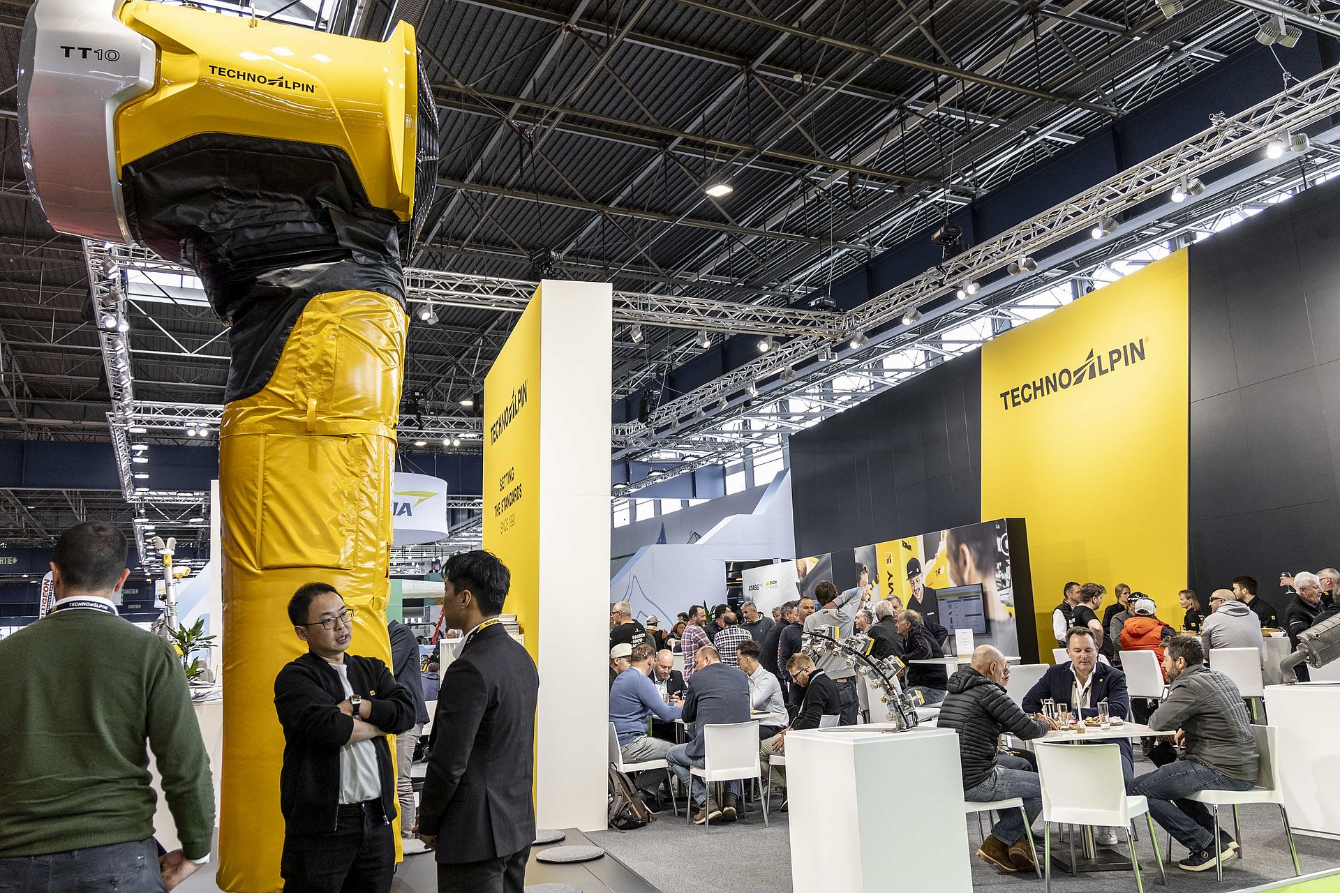 Mountain Planet Messe TechnoAlpin 2a