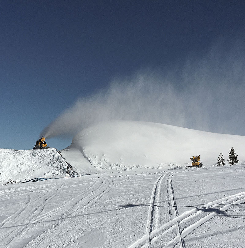 Idre Fjäll Svezia: lance e cannoni TechnoAlpin sulle piste durante la stagione invernale