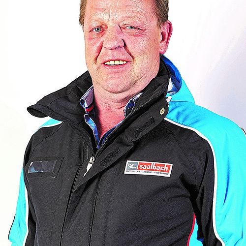 Porträt von Alexander Gensbichler, Geschäftsführer Bergbahnen Saalbach Hinterglemm, in Skijacke